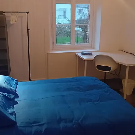 Grande Chambre2 Lumineuse, Agreable, Confortable Et Fonctionnelle Vitré